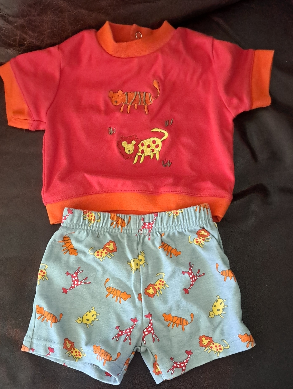 Simply Basic Toddler Two-Piece Leopard & Tiger Set in Red, Orange & Light Blue